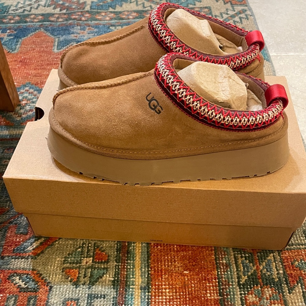 Tazz platform UGG